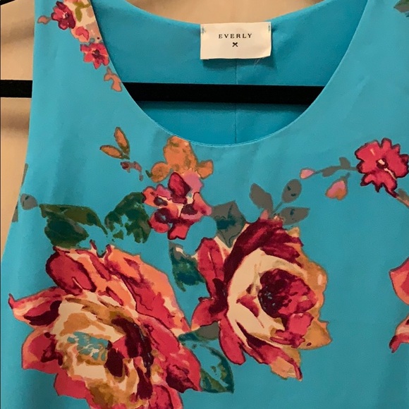 Everly High Neck Dress - Picture 3 of 3